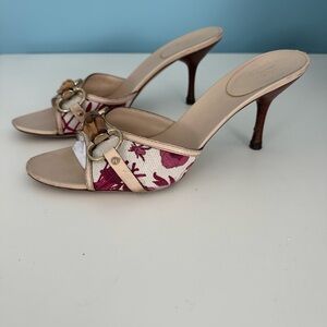 Gucci Women's Red Floral Open-Toe Kitten Heel Slides